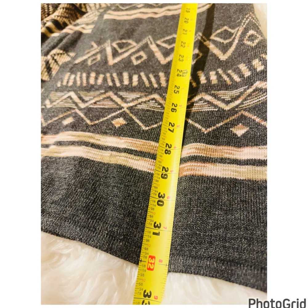 Aztec Patterned Hooded Cardigan - Picture 6 of 7